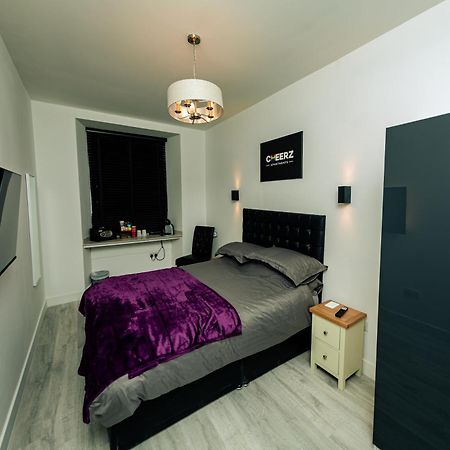 Cheerz Apartments Αμπερντήν Εξωτερικό φωτογραφία